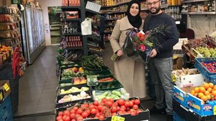 Supermarkt Alsabiel in Meerzicht viert 1-jarig bestaan